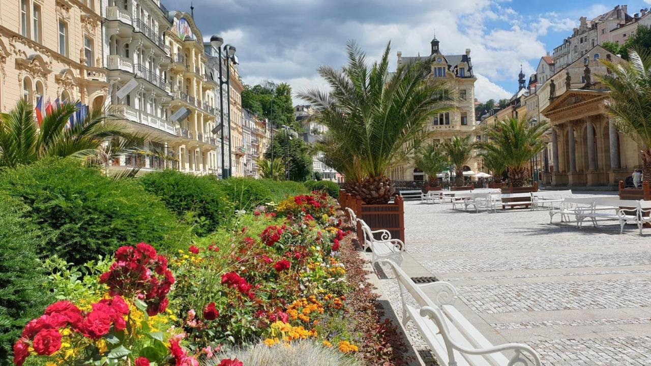 Spa Apartment Raisova Karlovy Vary Exterior foto